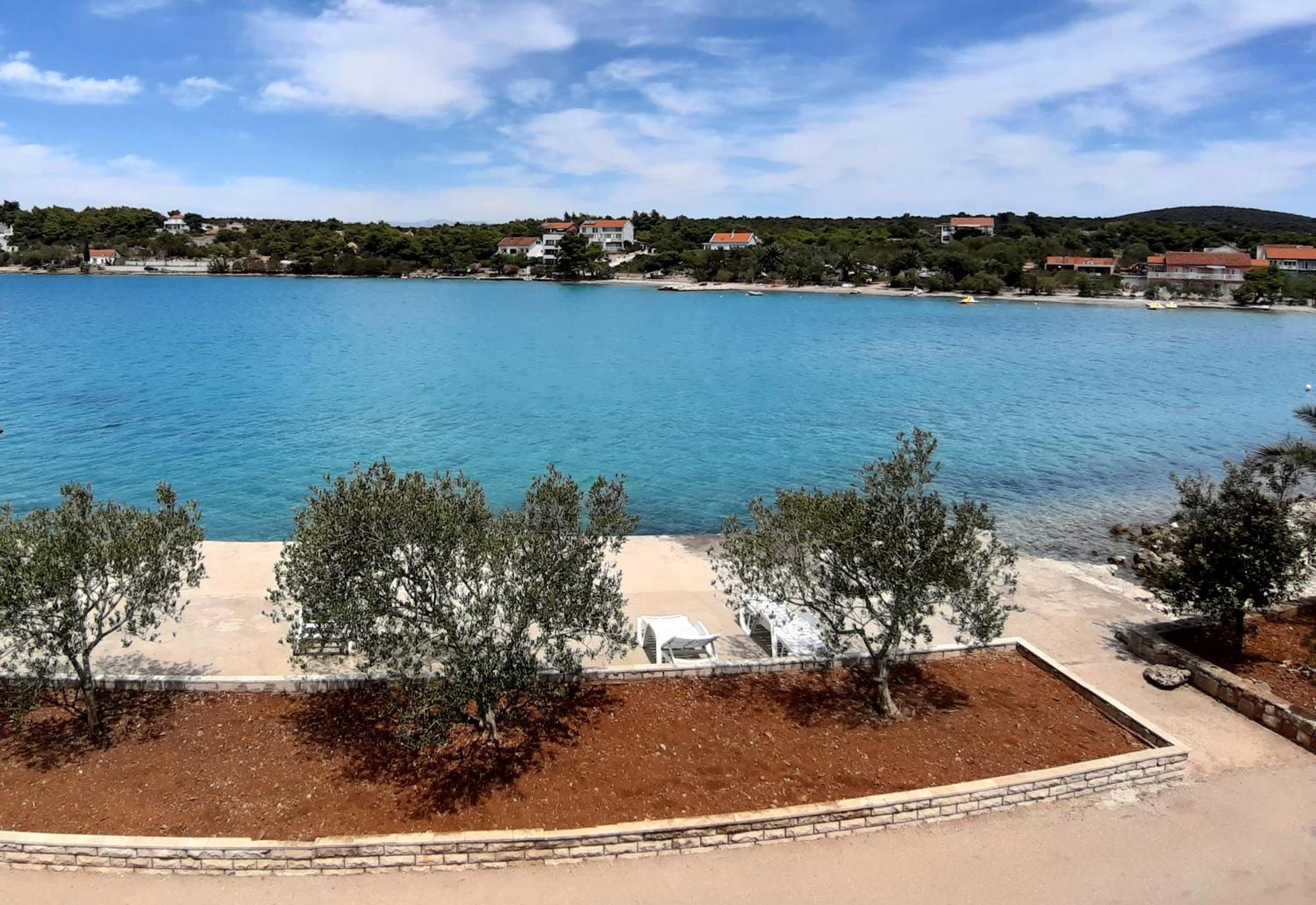 Trim Rooms And Apartments Lovište Dış mekan fotoğraf